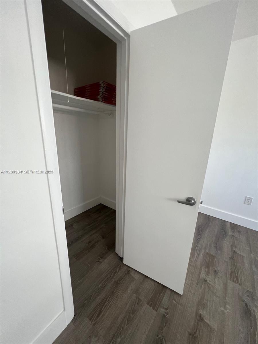 462 Golden Isles Dr #202, Hallandale Beach FL 33009