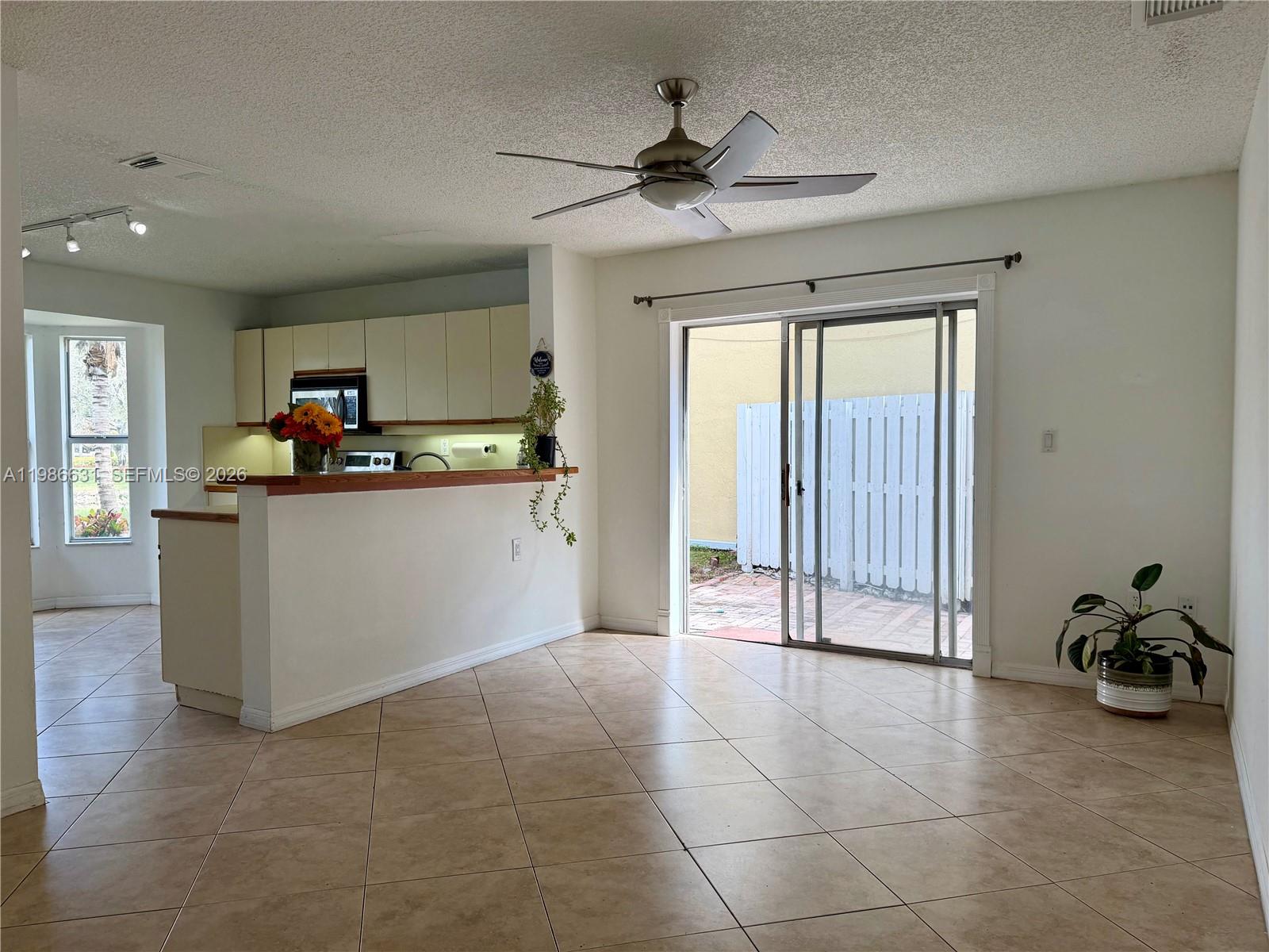 12619 NW 11th Pl, Sunrise FL 33323