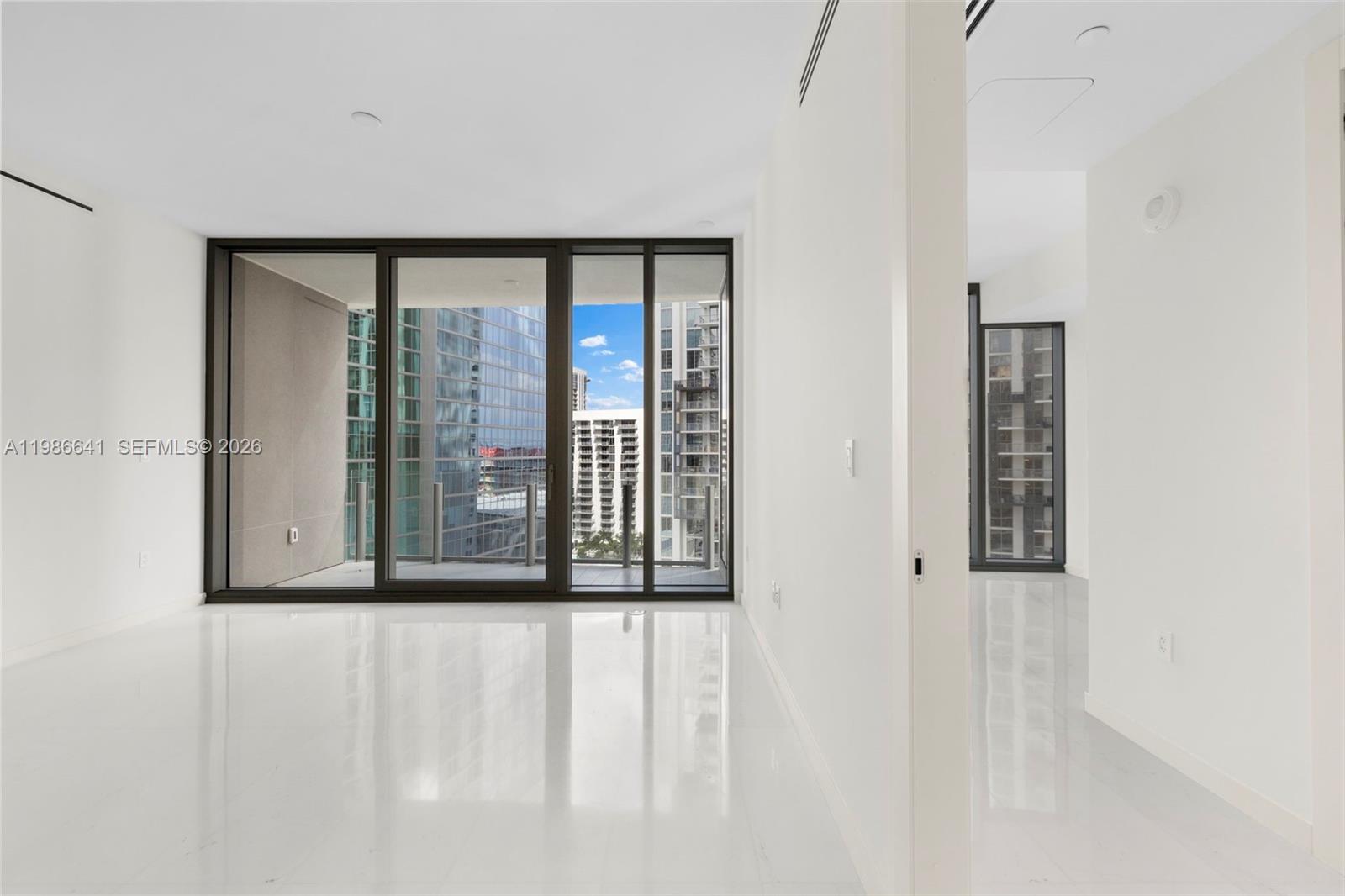 300 Biscayne Blvd Way #2409, Miami FL 33131