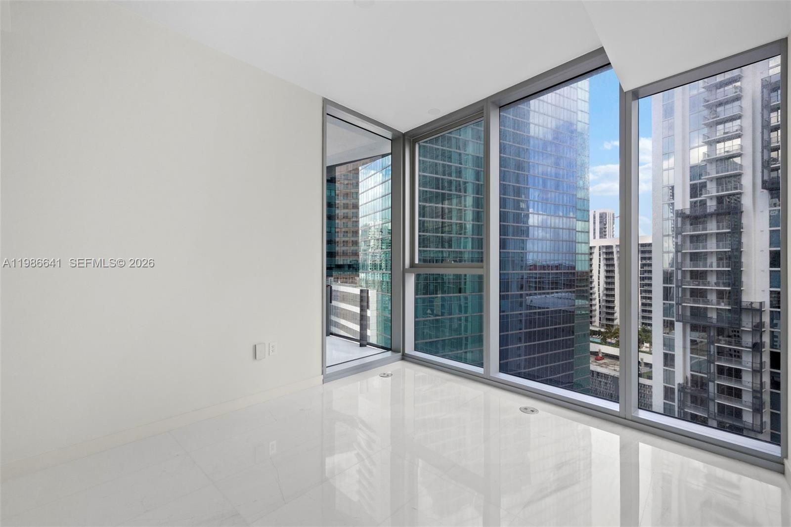 300 Biscayne Blvd Way #2409, Miami FL 33131