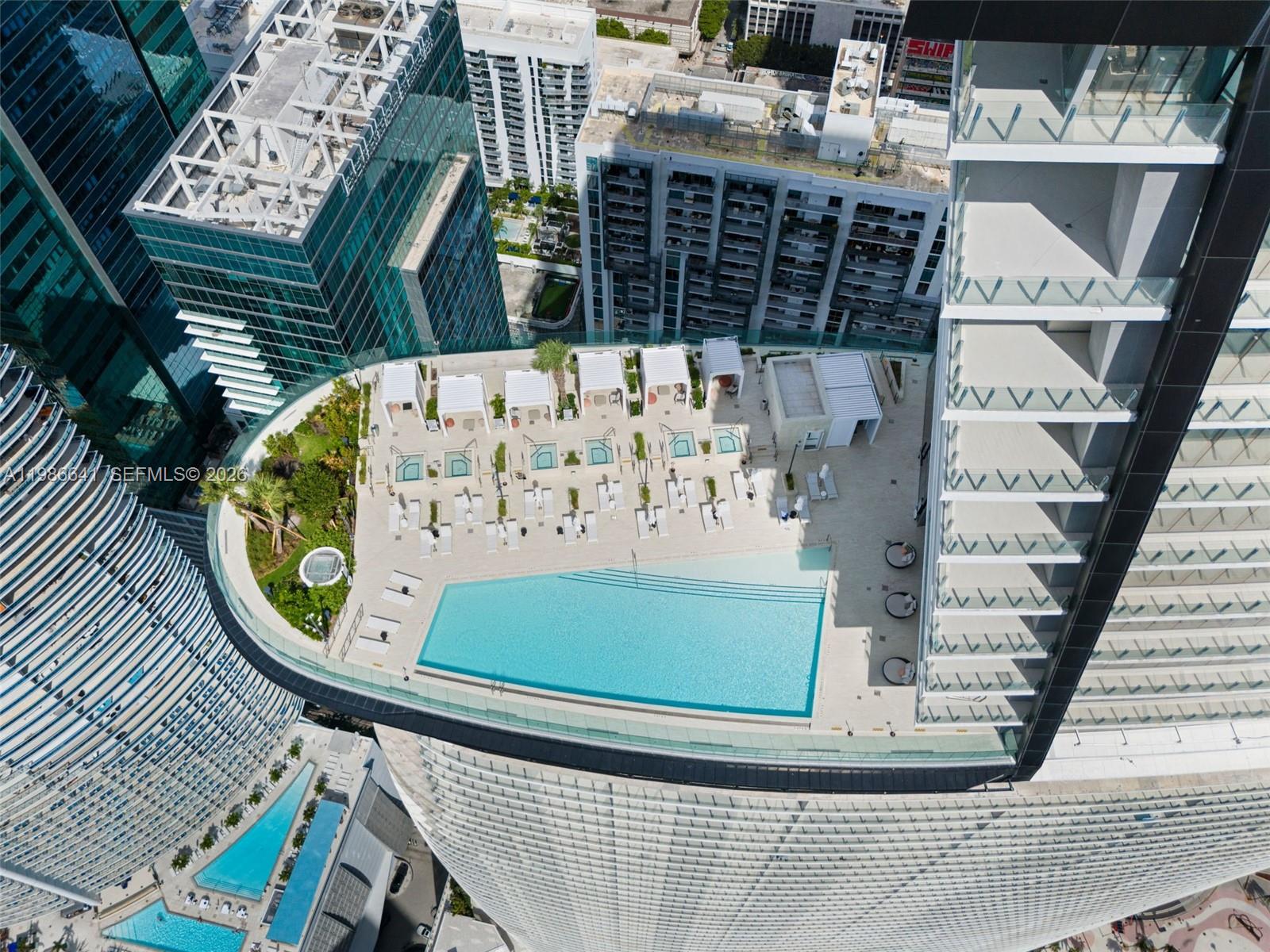 300 Biscayne Blvd Way #2409, Miami FL 33131