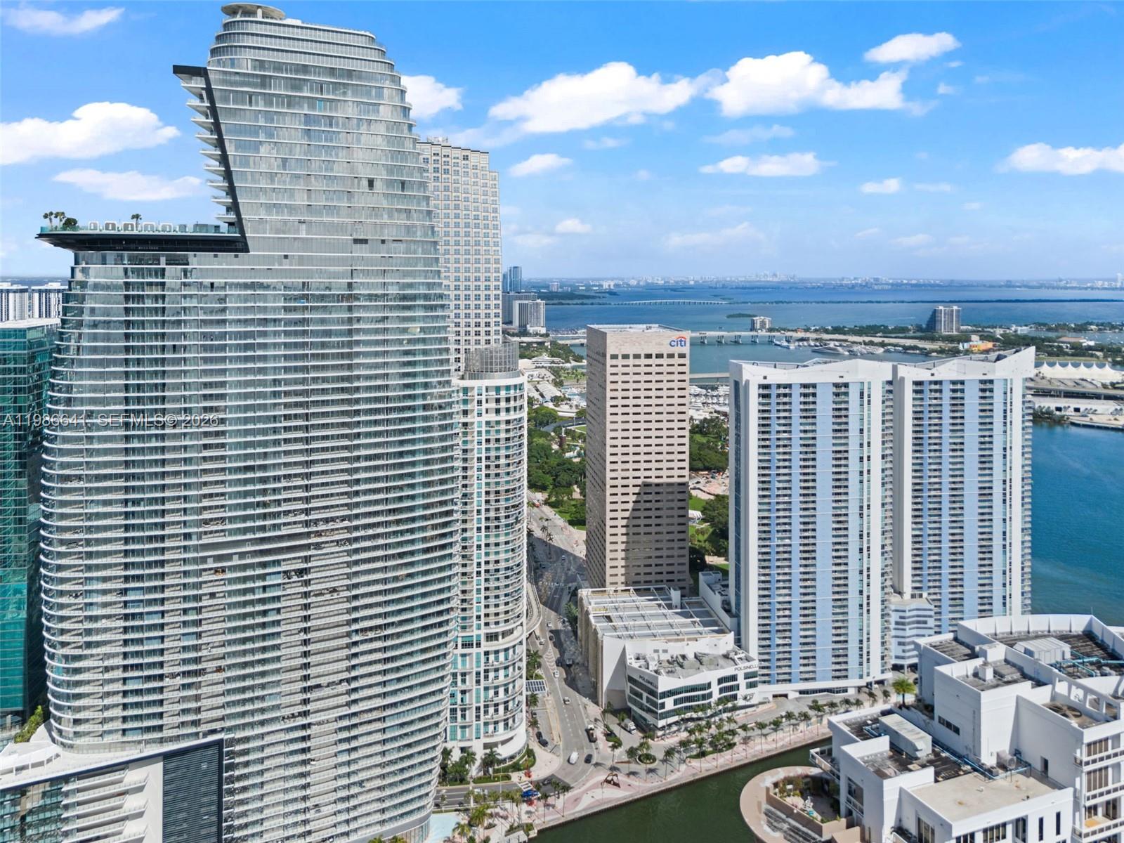 300 Biscayne Blvd Way #2409, Miami FL 33131