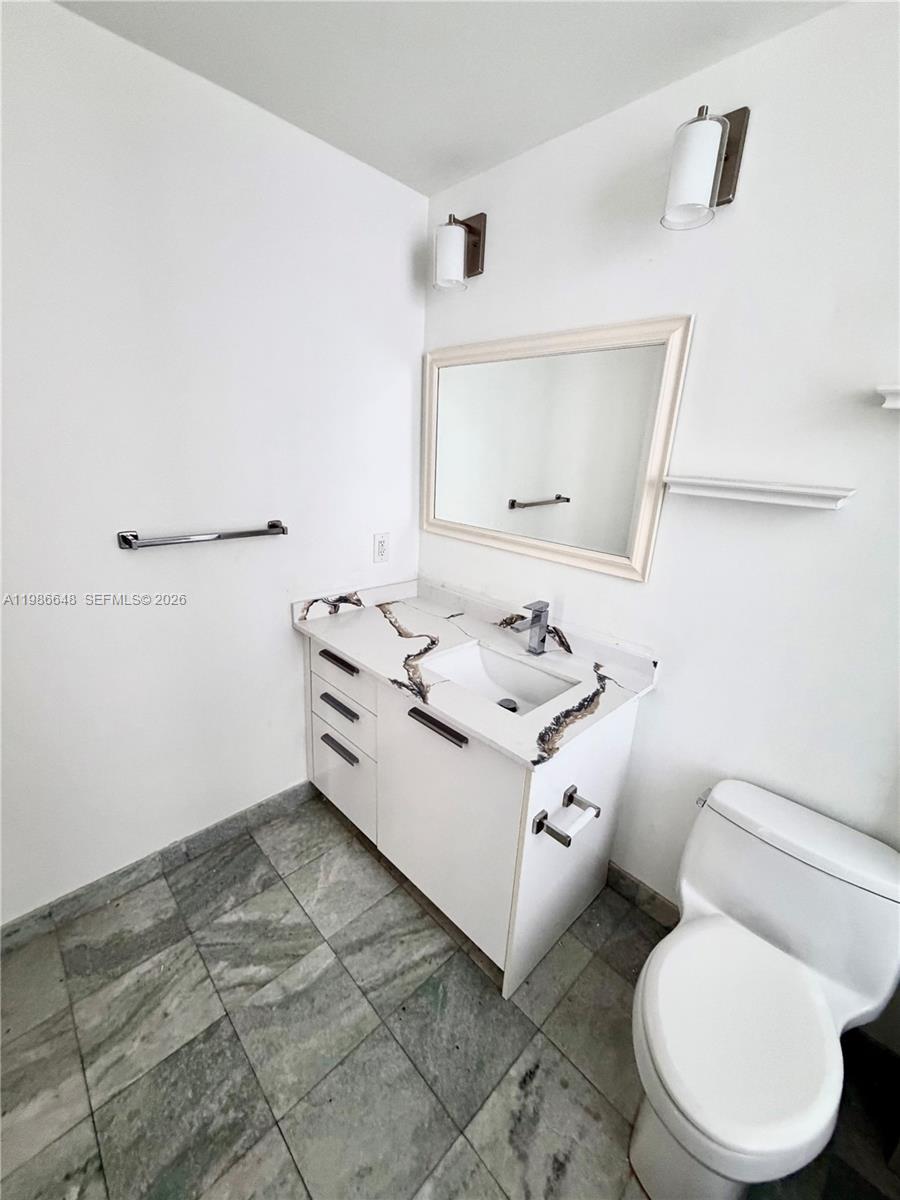 1050 Brickell Ave #2102, Miami FL 33131