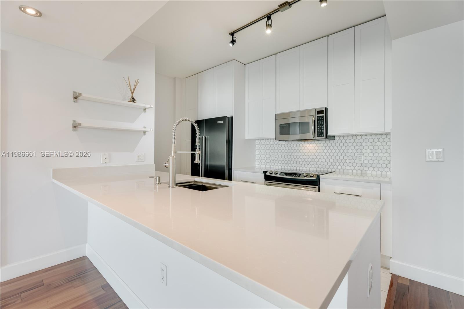 951 Brickell Ave #3607, Miami FL 33131