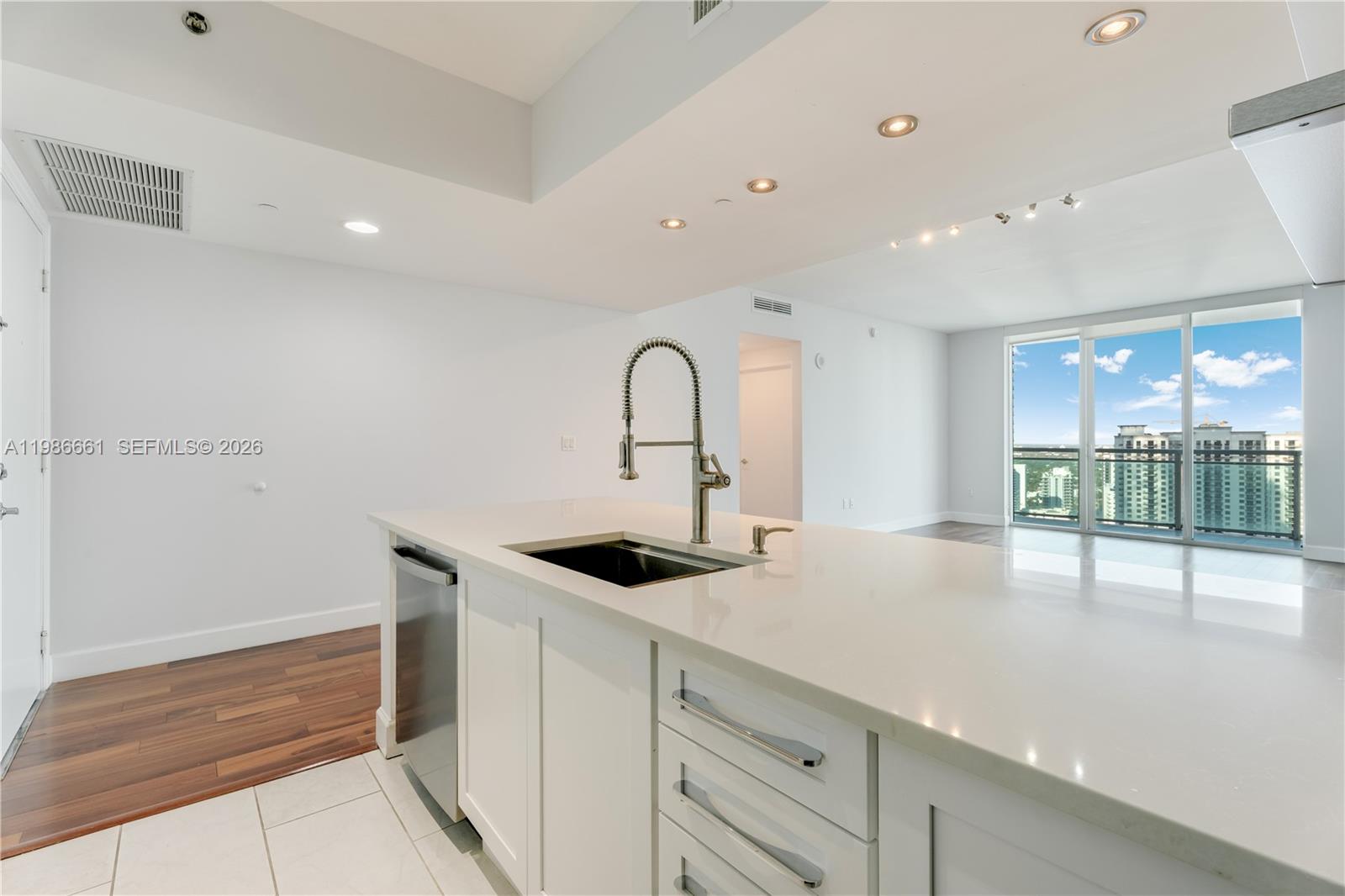 951 Brickell Ave #3607, Miami FL 33131