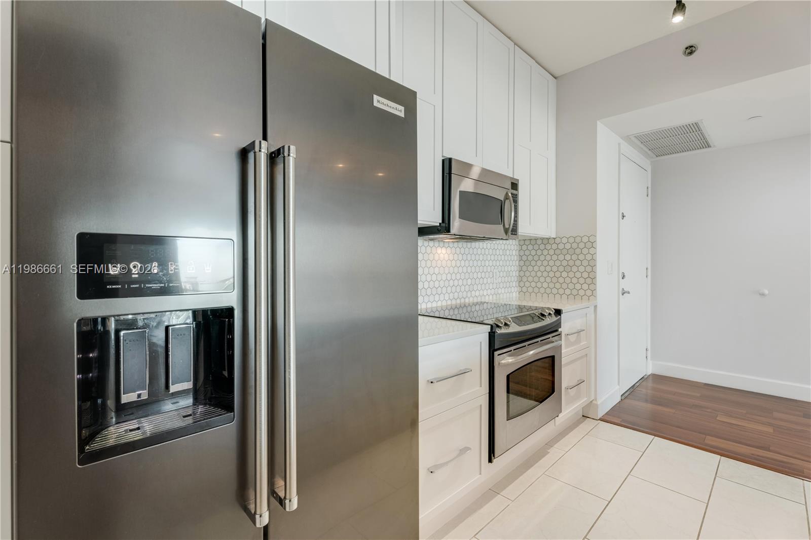 951 Brickell Ave #3607, Miami FL 33131