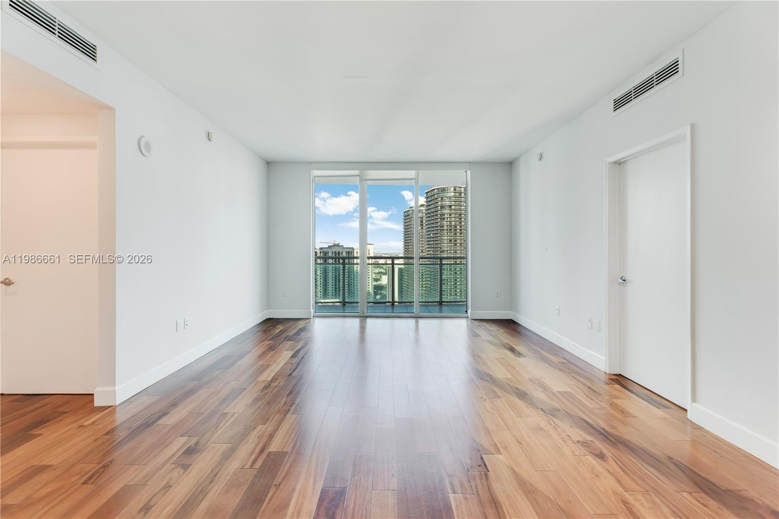 951 Brickell Ave #3607, Miami FL 33131