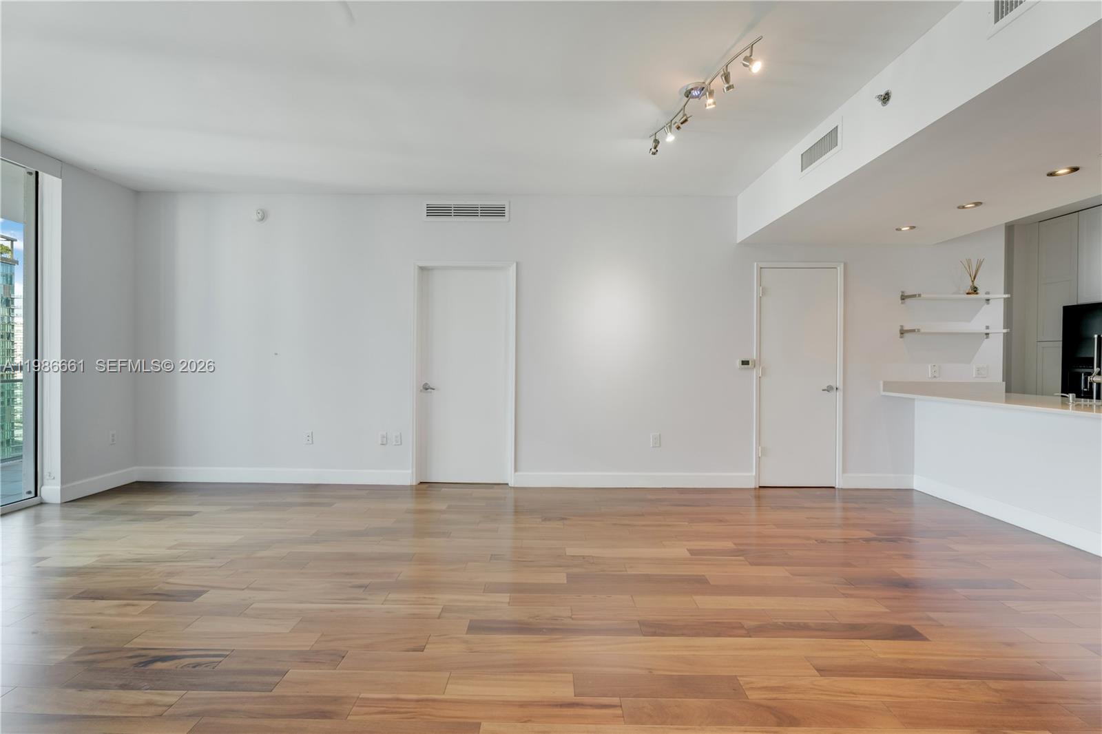 951 Brickell Ave #3607, Miami FL 33131