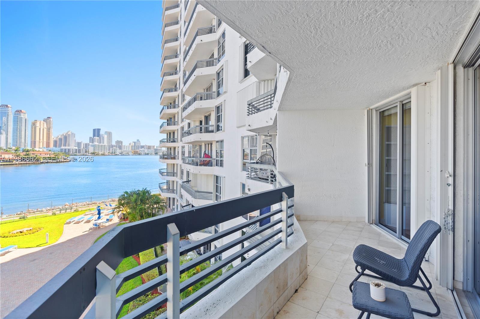 19101 NE 36th Ct #409, Aventura FL 33180