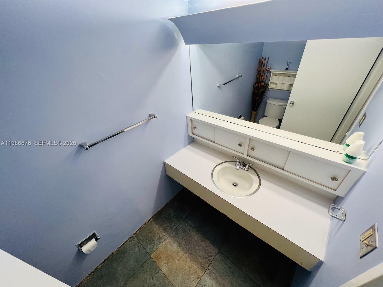 900 Bay Dr #411, Miami Beach FL 33141