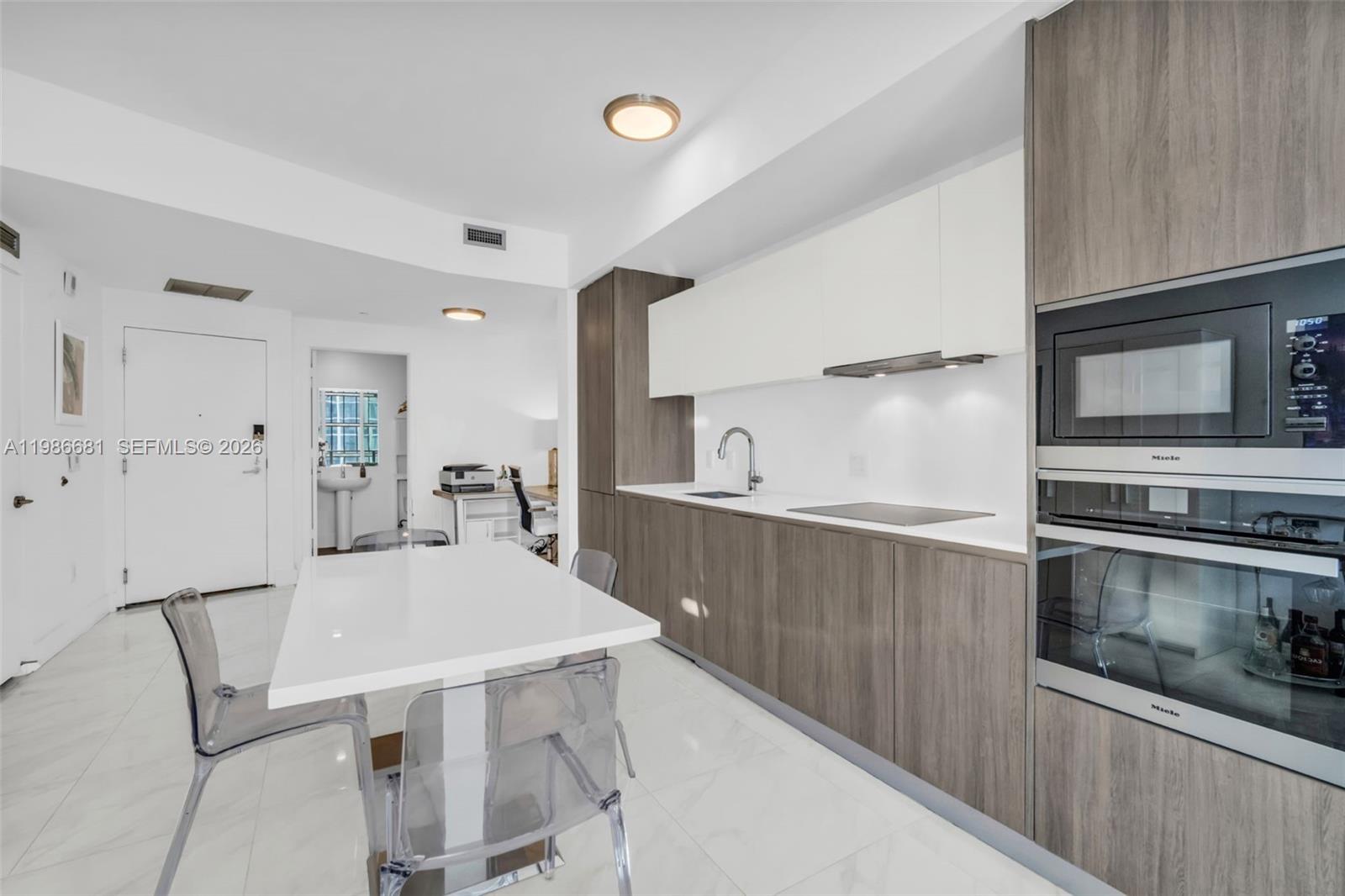 2900 NE 7th Ave #1408, Miami FL 33137