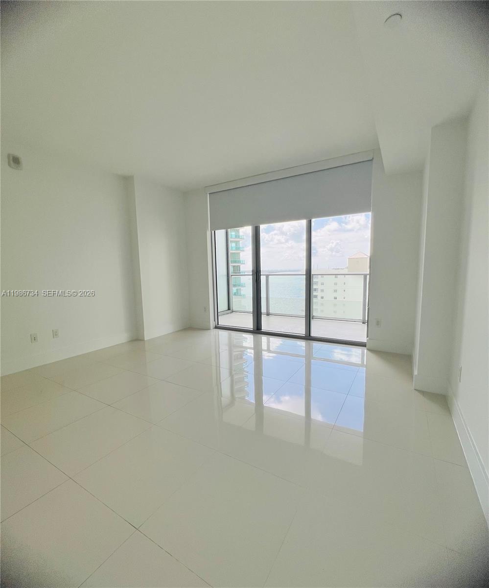 1300 Brickell Bay Dr #1606, Miami FL 33131