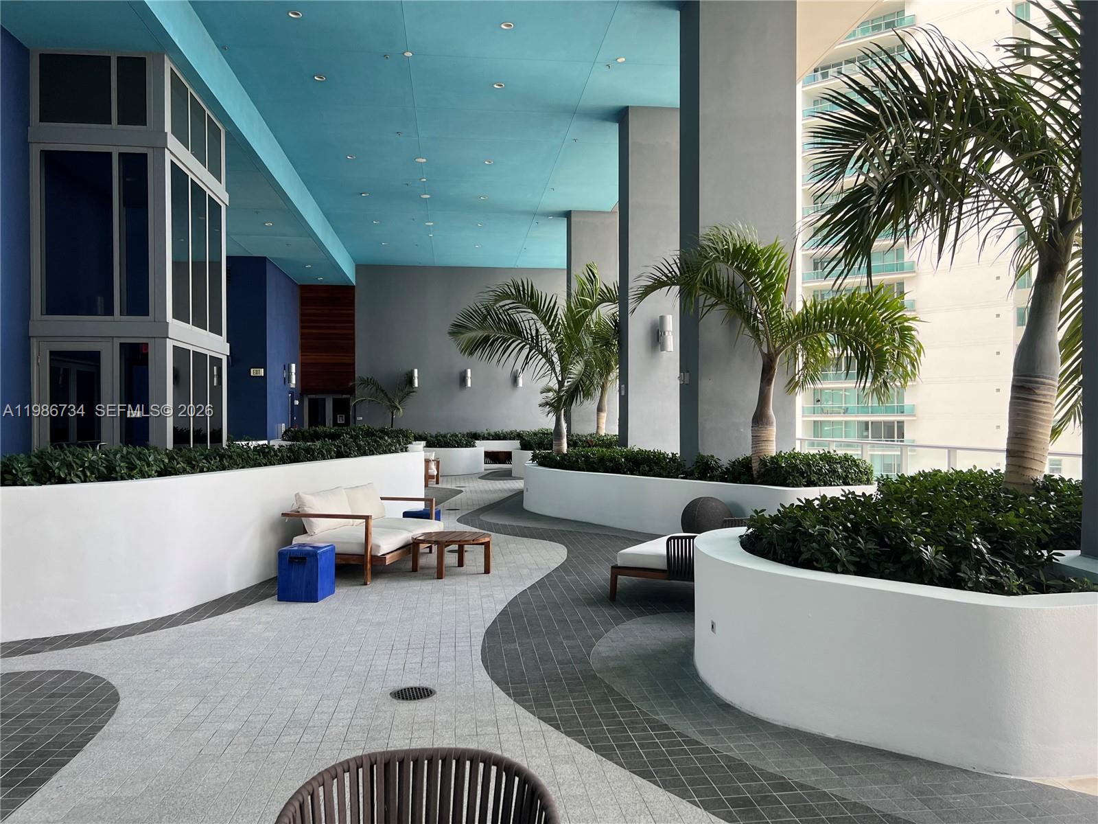 1300 Brickell Bay Dr #1606, Miami FL 33131