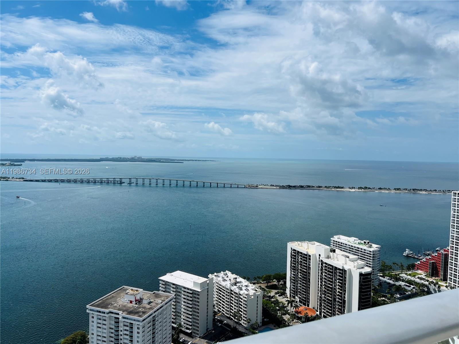 1300 Brickell Bay Dr #1606, Miami FL 33131