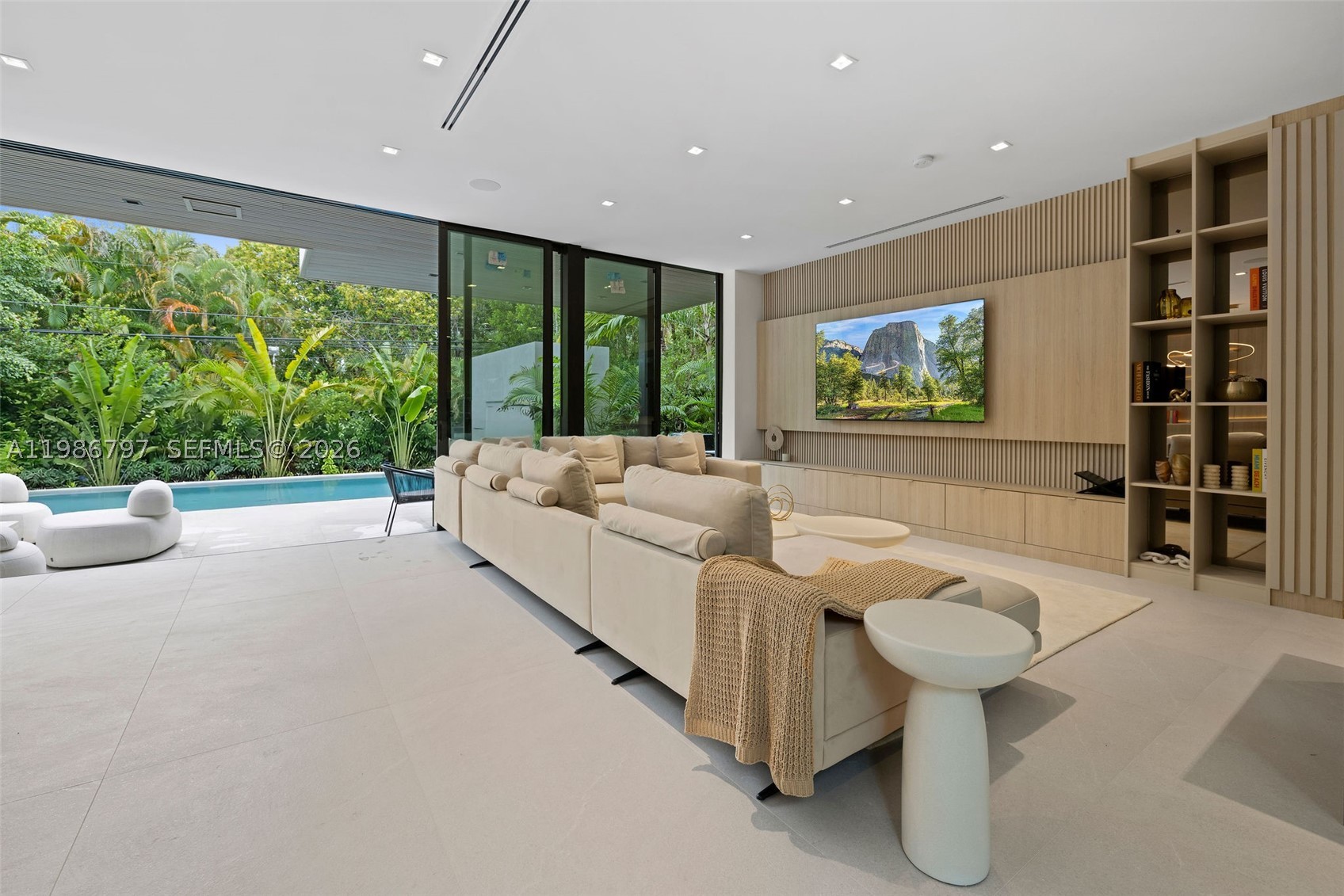 4534 Sheridan Ave, Miami Beach FL 33140