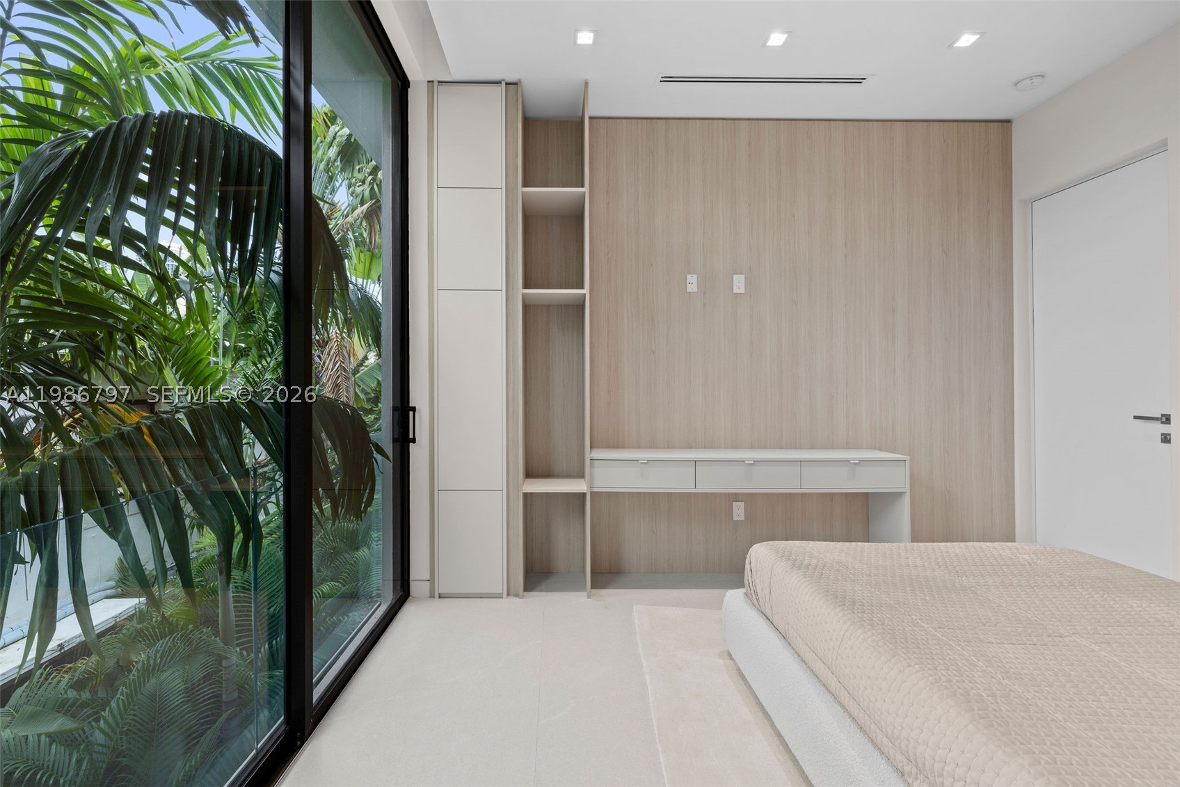 4534 Sheridan Ave, Miami Beach FL 33140