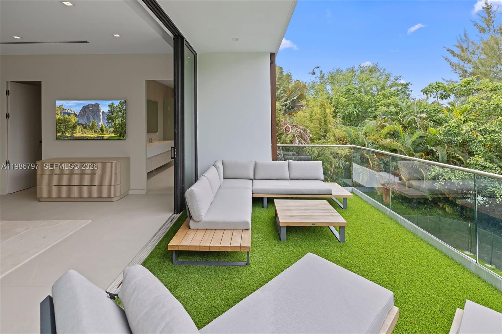 4534 Sheridan Ave, Miami Beach FL 33140