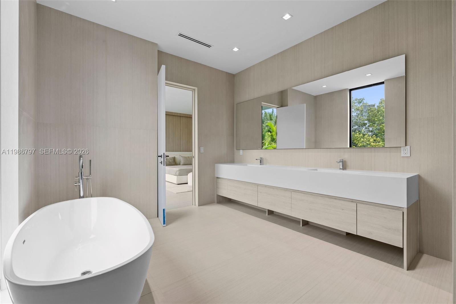 4534 Sheridan Ave, Miami Beach FL 33140