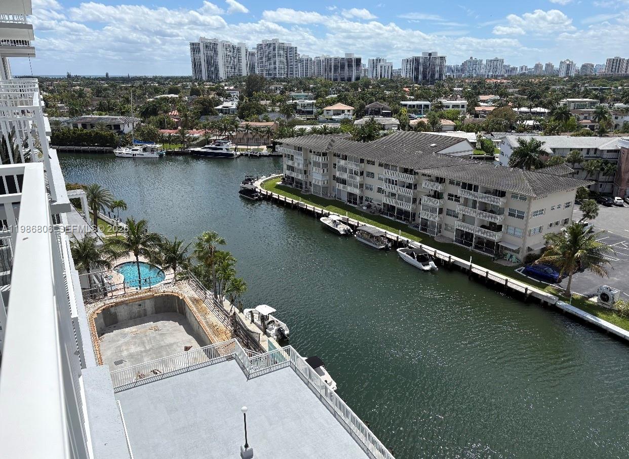 427 Golden Isles Dr #10D, Hallandale Beach FL 33009