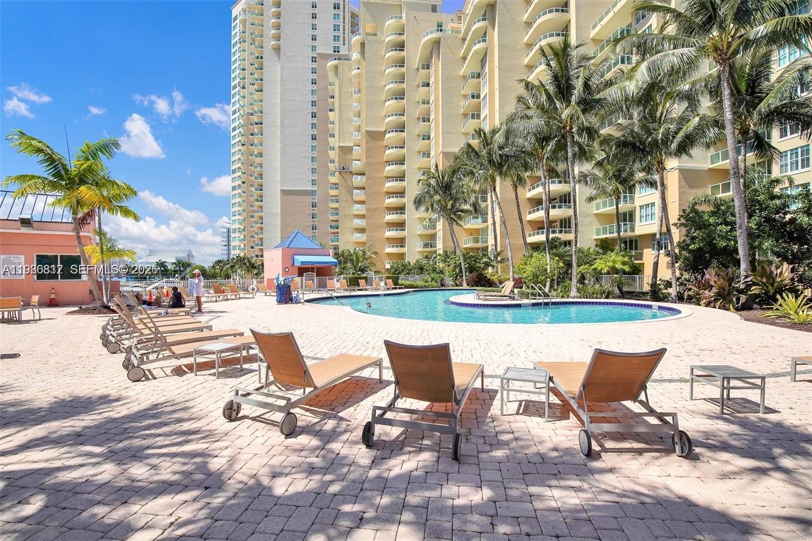3340 NE 190th St #1409, Aventura FL 33180