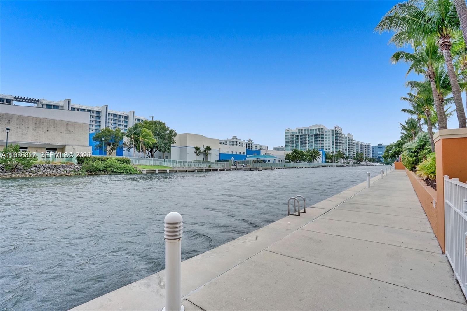 3340 NE 190th St #1409, Aventura FL 33180