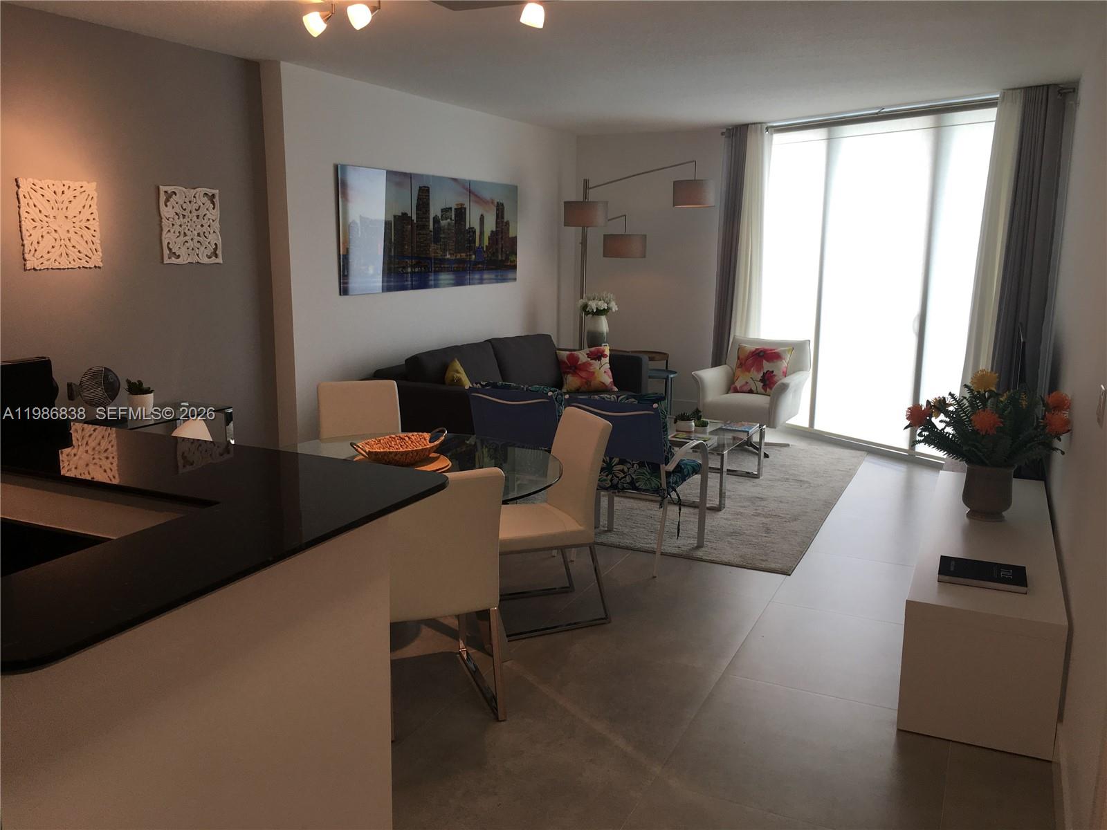 335 S Biscayne Blvd #3910, Miami FL 33131