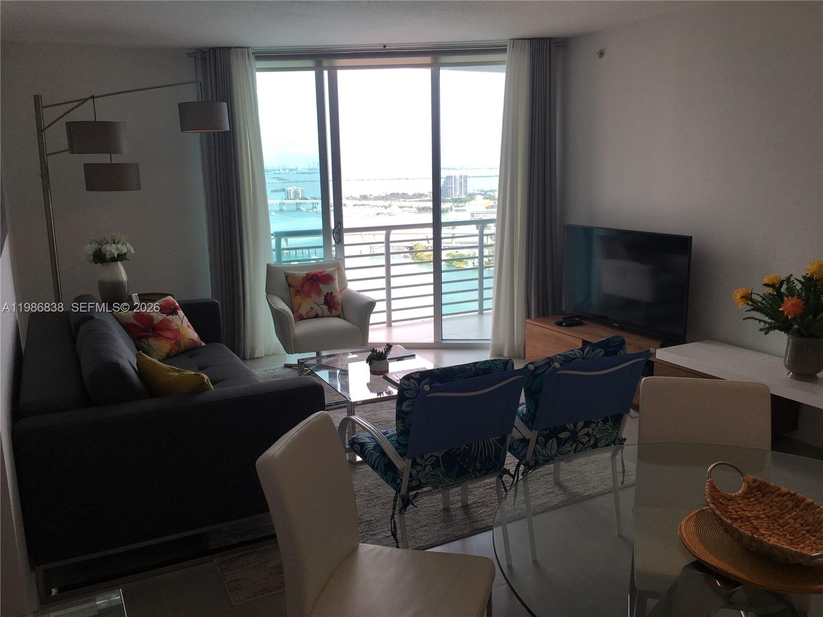 335 S Biscayne Blvd #3910, Miami FL 33131