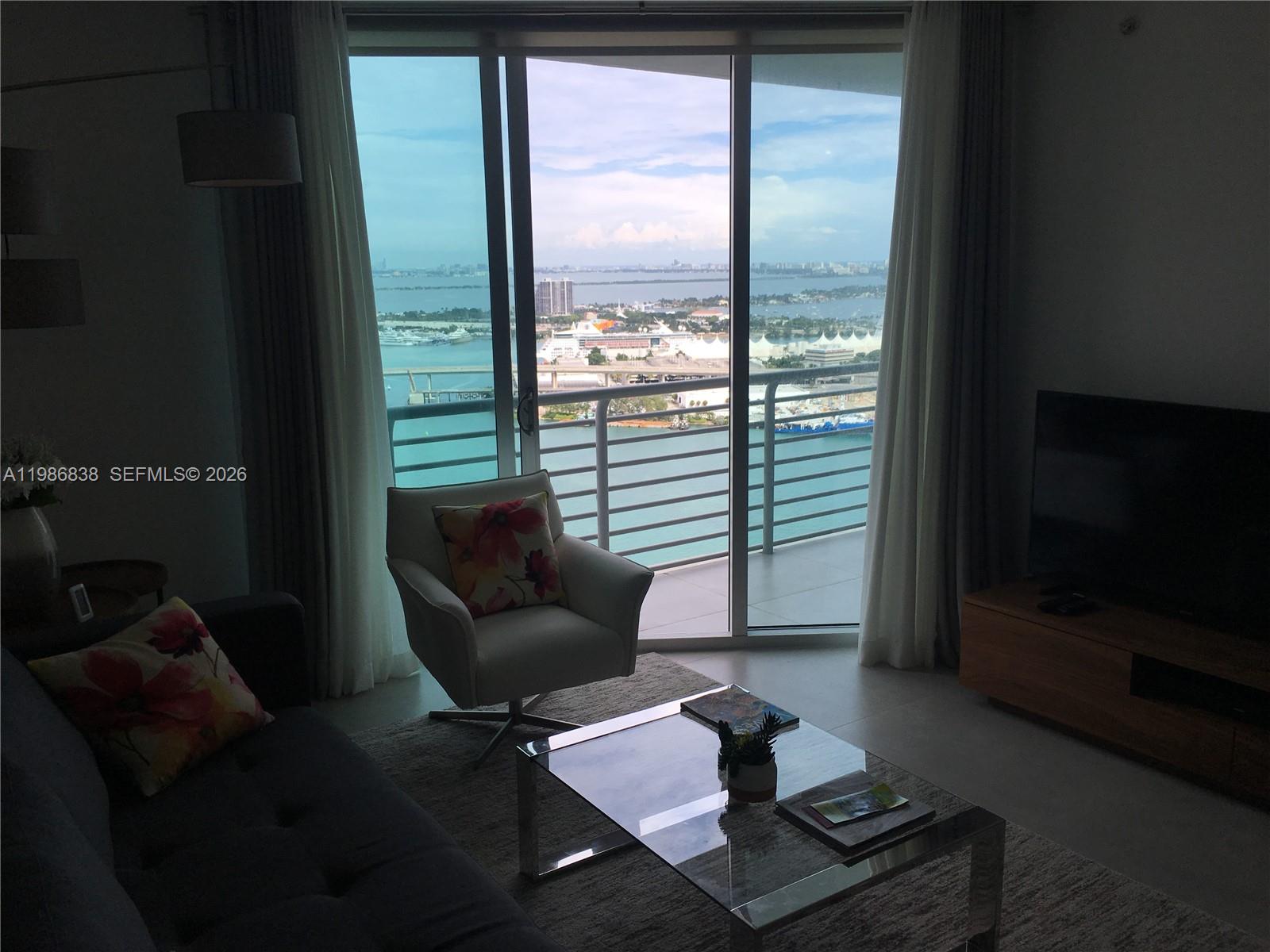 335 S Biscayne Blvd #3910, Miami FL 33131