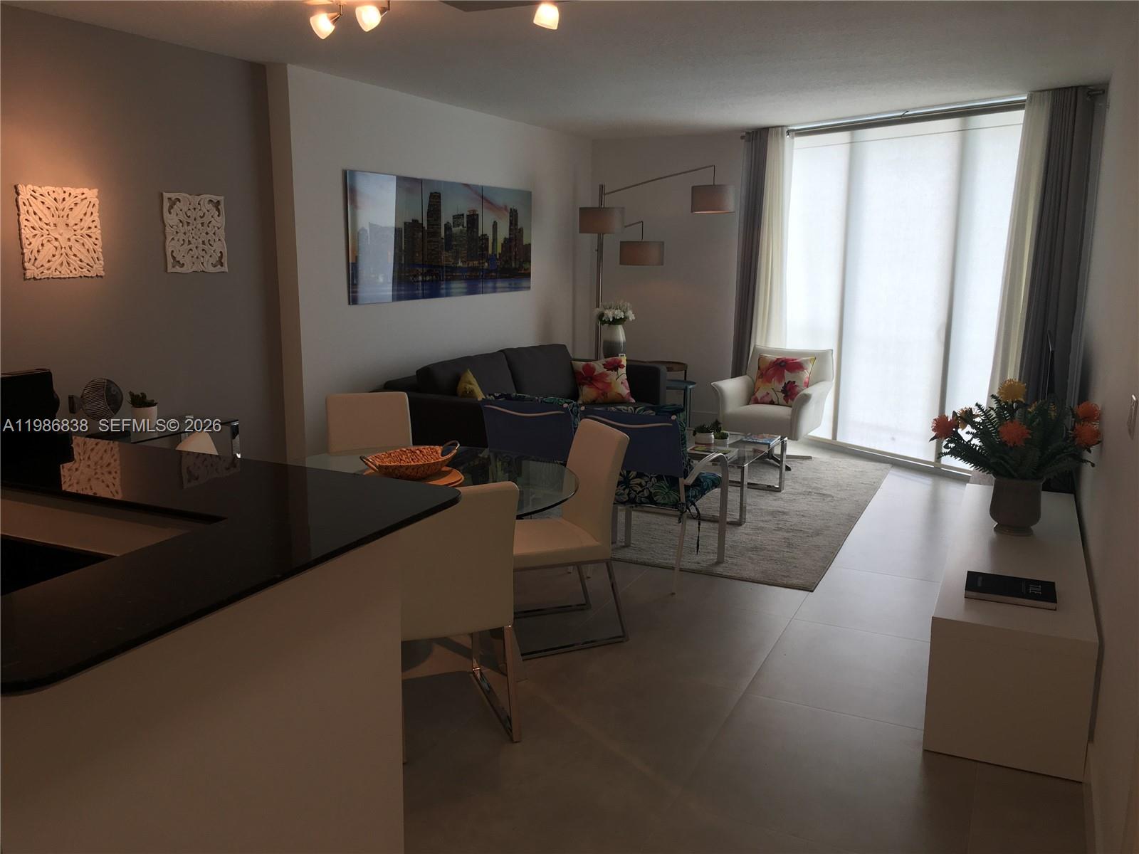335 S Biscayne Blvd #3910, Miami FL 33131