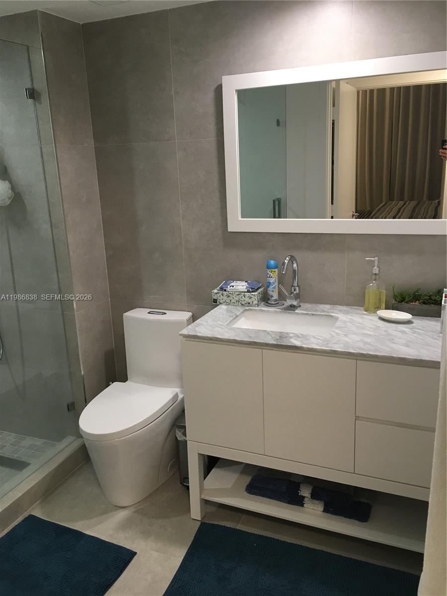 335 S Biscayne Blvd #3910, Miami FL 33131