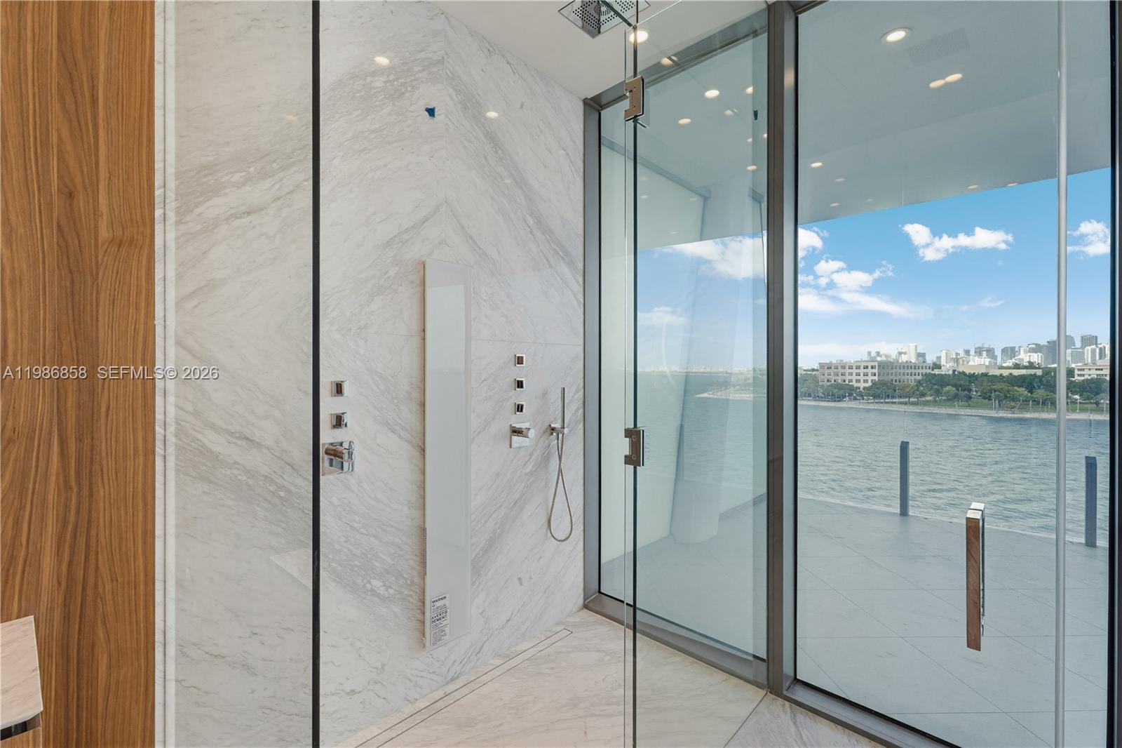 5 Grove Isle Dr #L502, Coconut Grove FL 33133