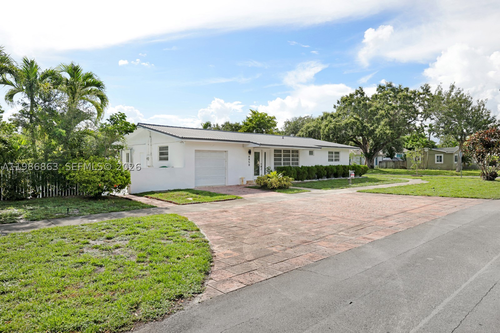 8850 NE 4th Ave, El Portal FL 33138