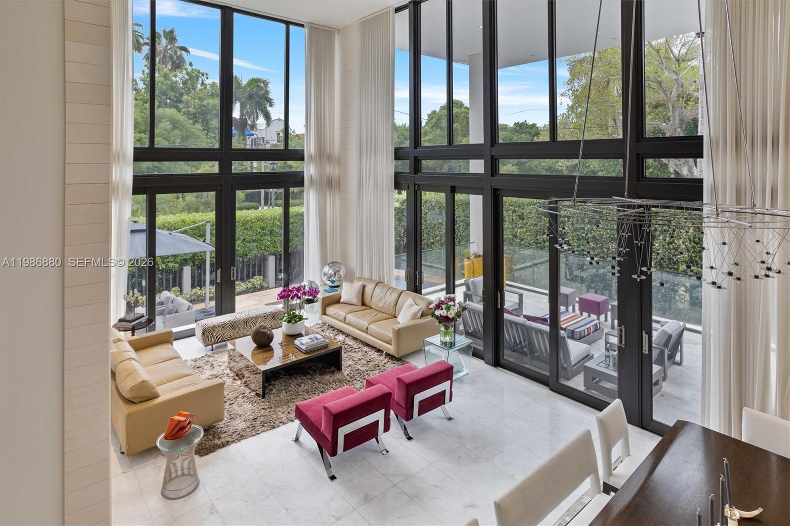 610 Harbor Cir, Key Biscayne FL 33149