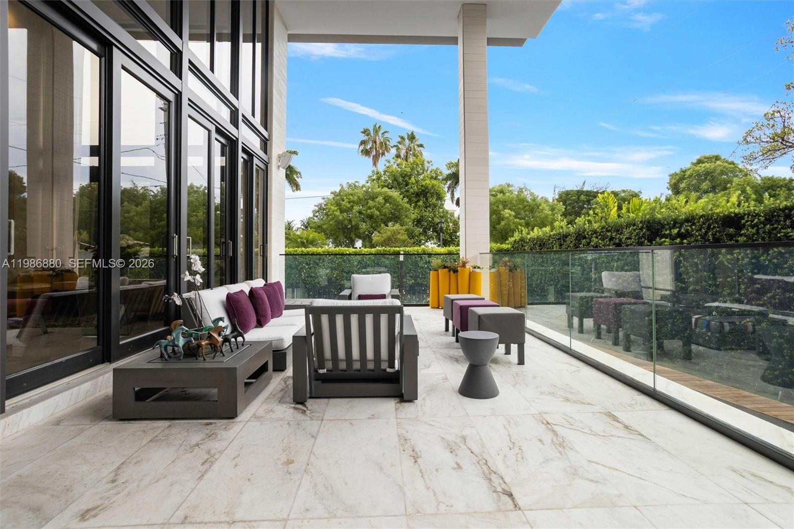 610 Harbor Cir, Key Biscayne FL 33149
