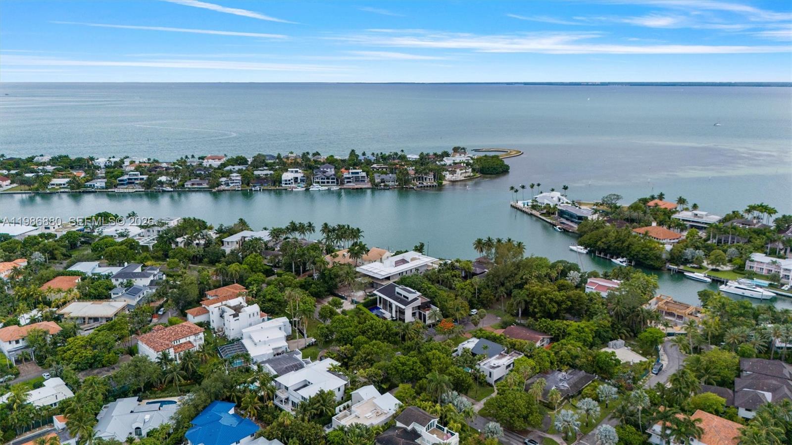 610 Harbor Cir, Key Biscayne FL 33149