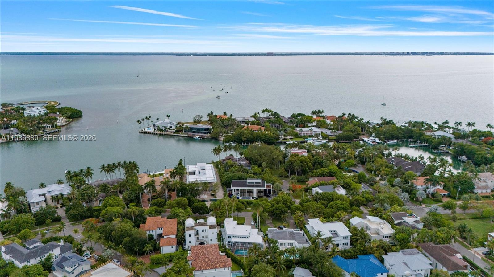 610 Harbor Cir, Key Biscayne FL 33149