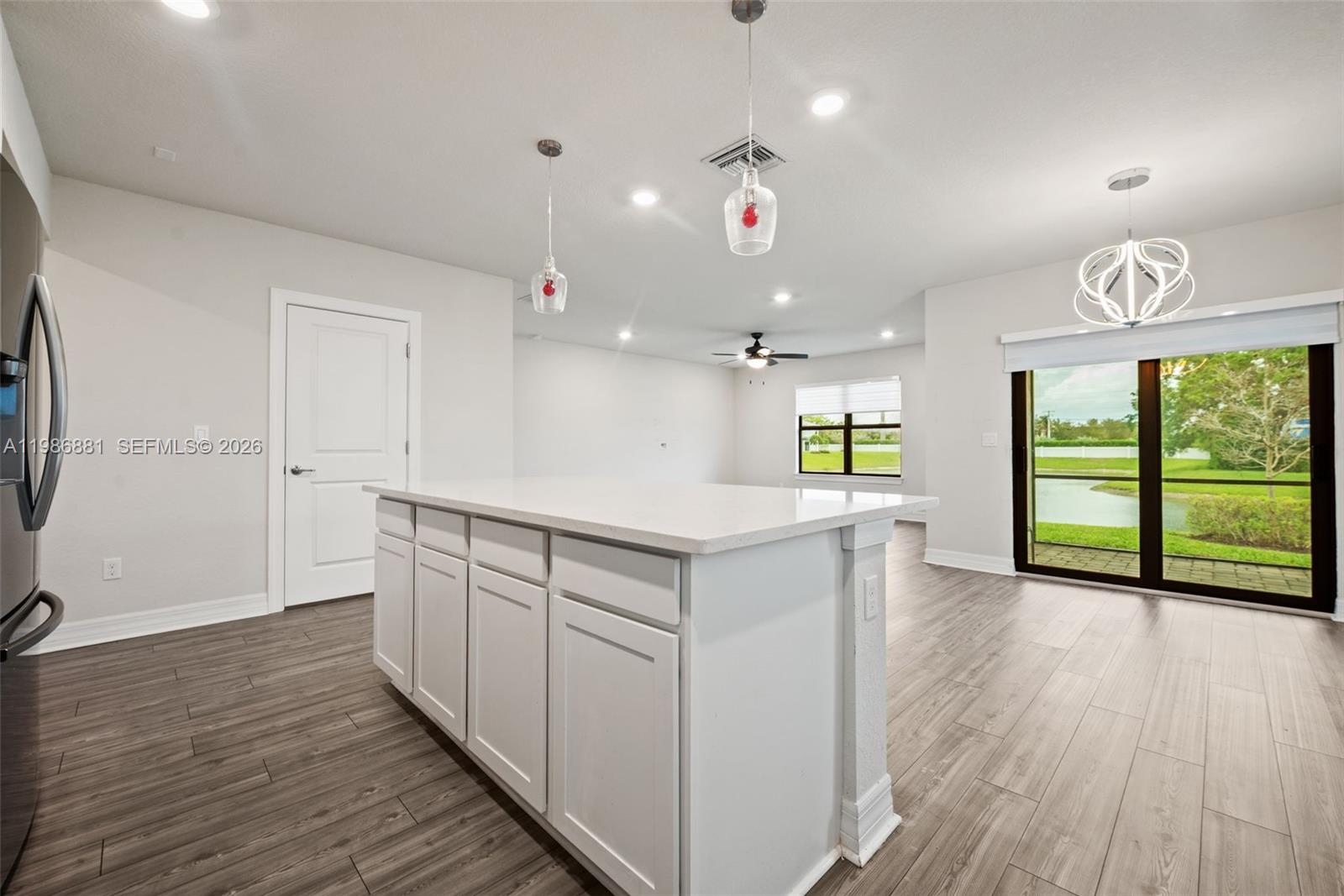 3125 Buttonwood Ct, Lauderdale Lakes FL 33311