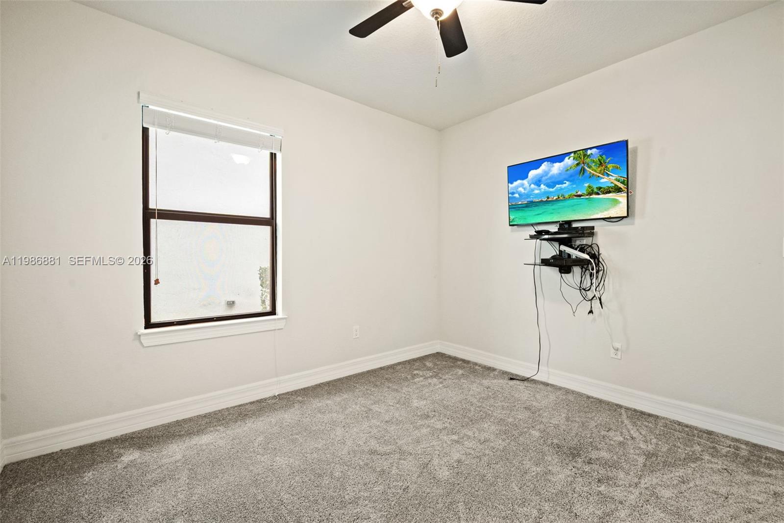 3125 Buttonwood Ct, Lauderdale Lakes FL 33311