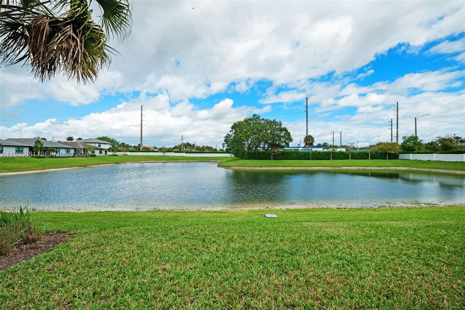 3125 Buttonwood Ct, Lauderdale Lakes FL 33311