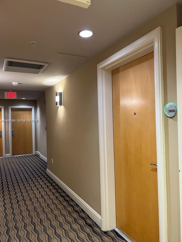 253 NE 2nd St #3806, Miami FL 33132
