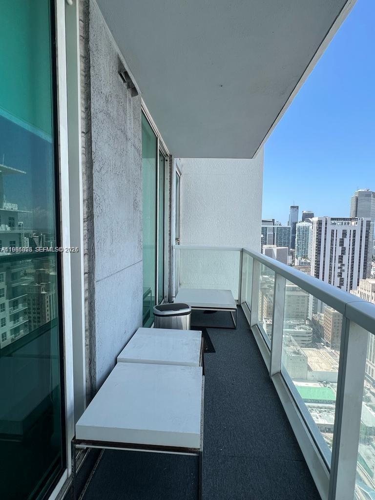 253 NE 2nd St #3806, Miami FL 33132