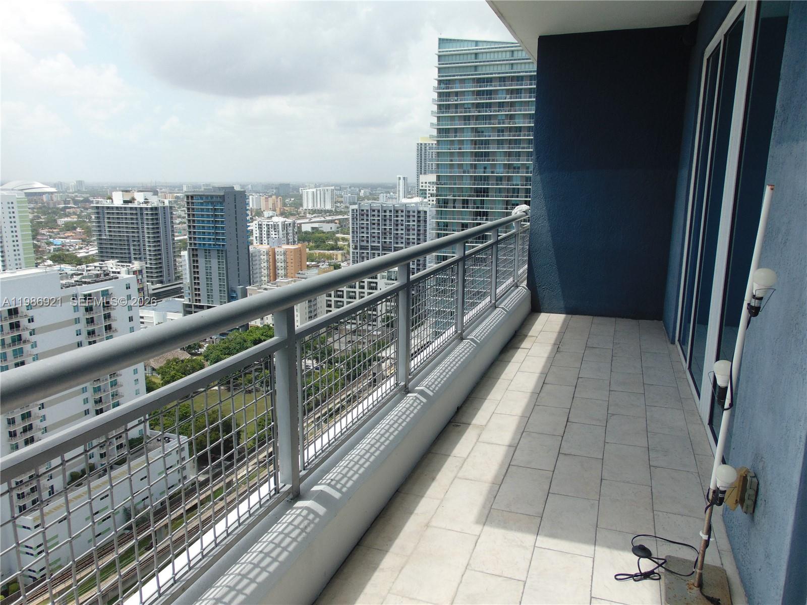 60 SW 13th St #2619, Miami FL 33130