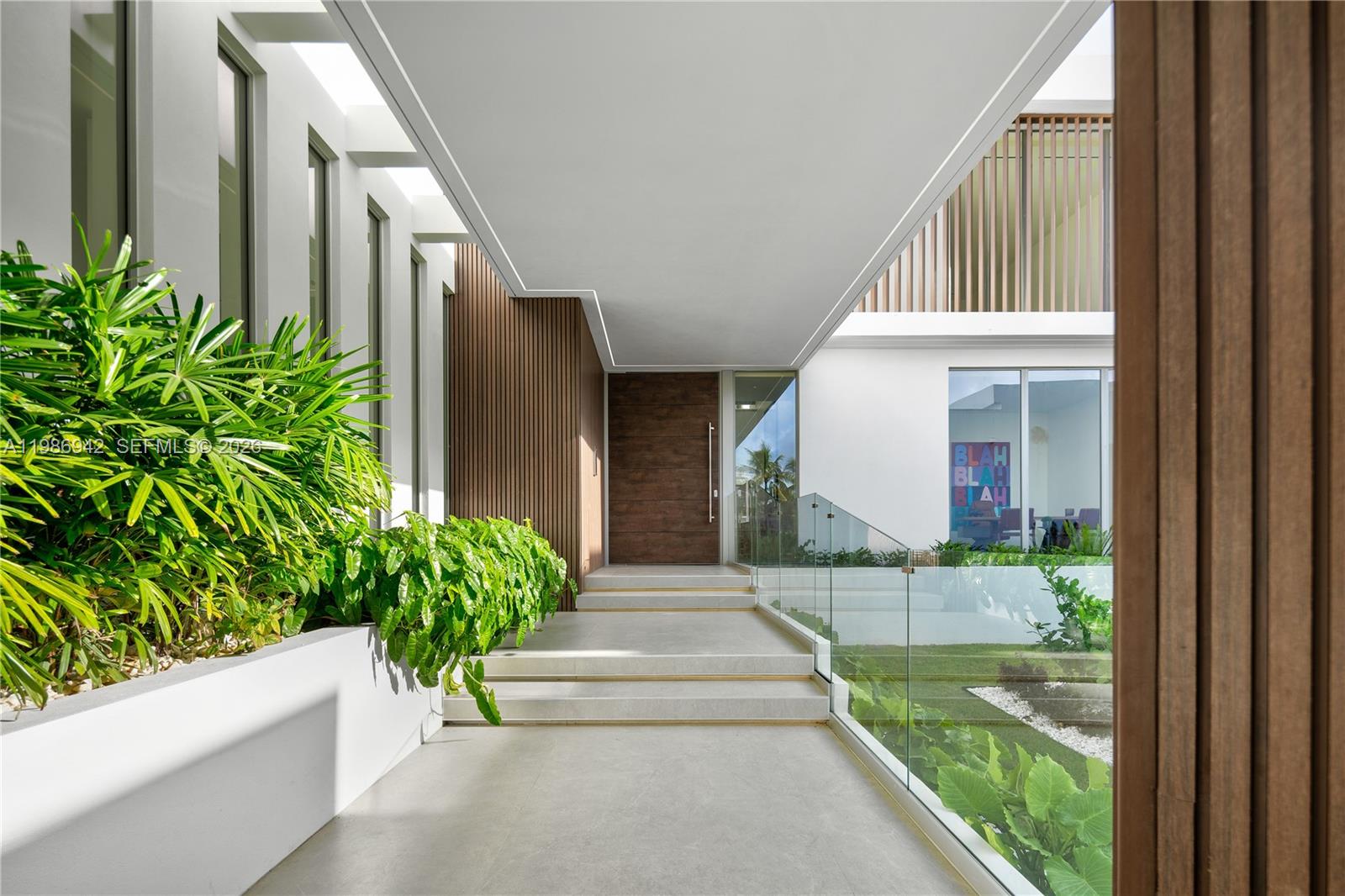 501 Palm Dr, Hallandale Beach FL 33009
