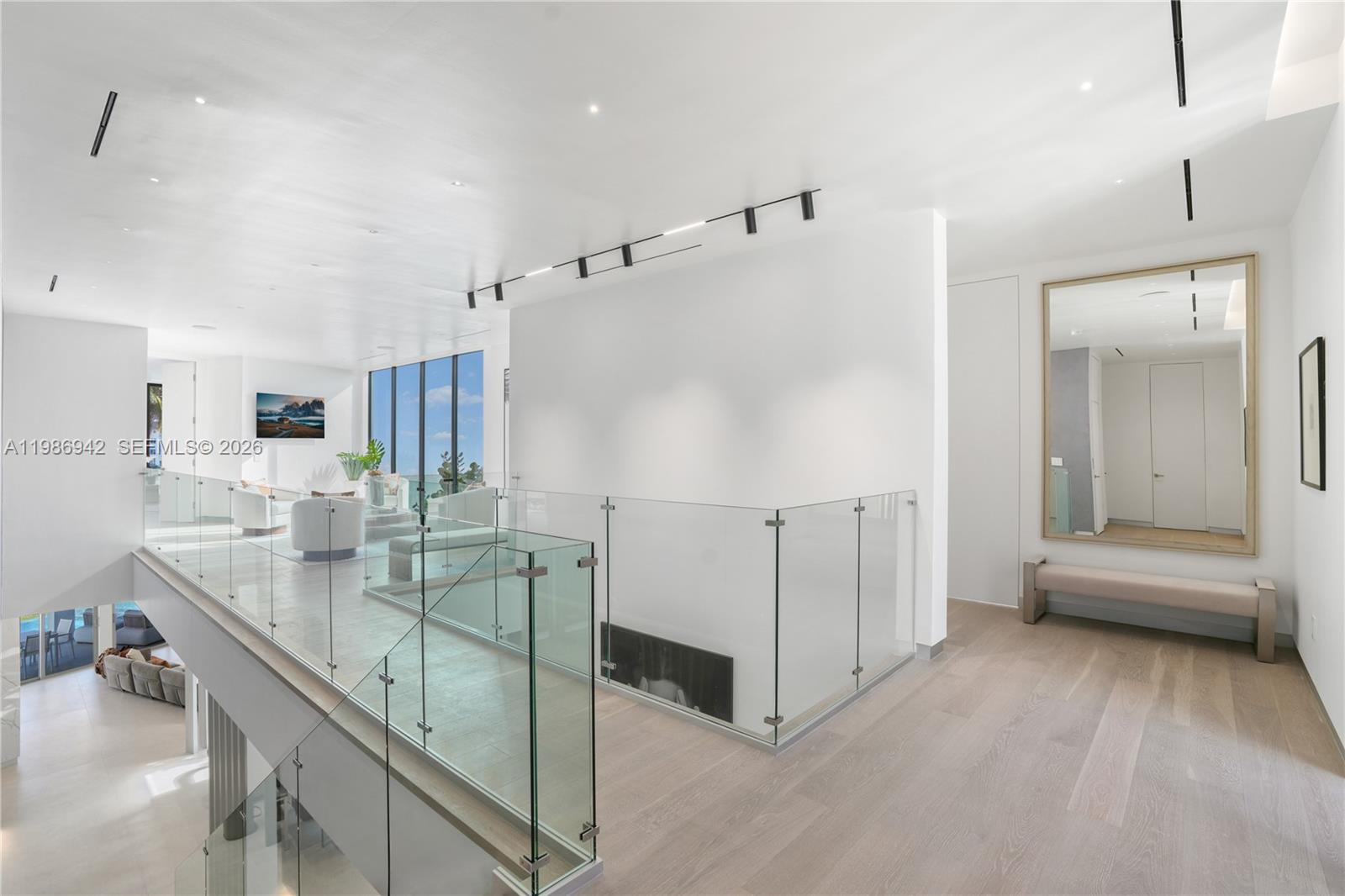 501 Palm Dr, Hallandale Beach FL 33009
