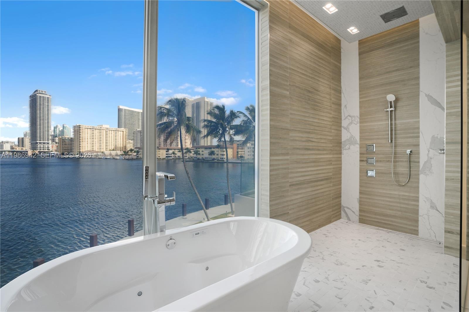 501 Palm Dr, Hallandale Beach FL 33009