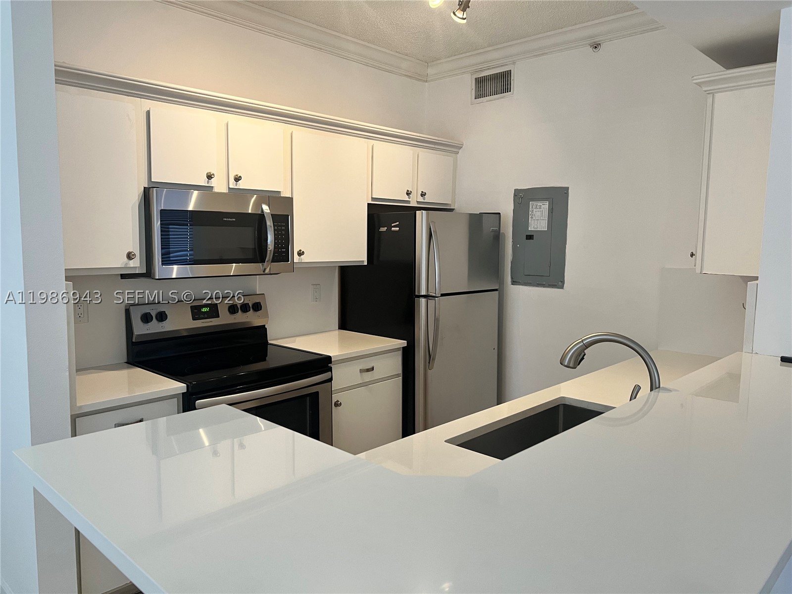 1000 Scotia Dr #101, Hypoluxo FL 33462