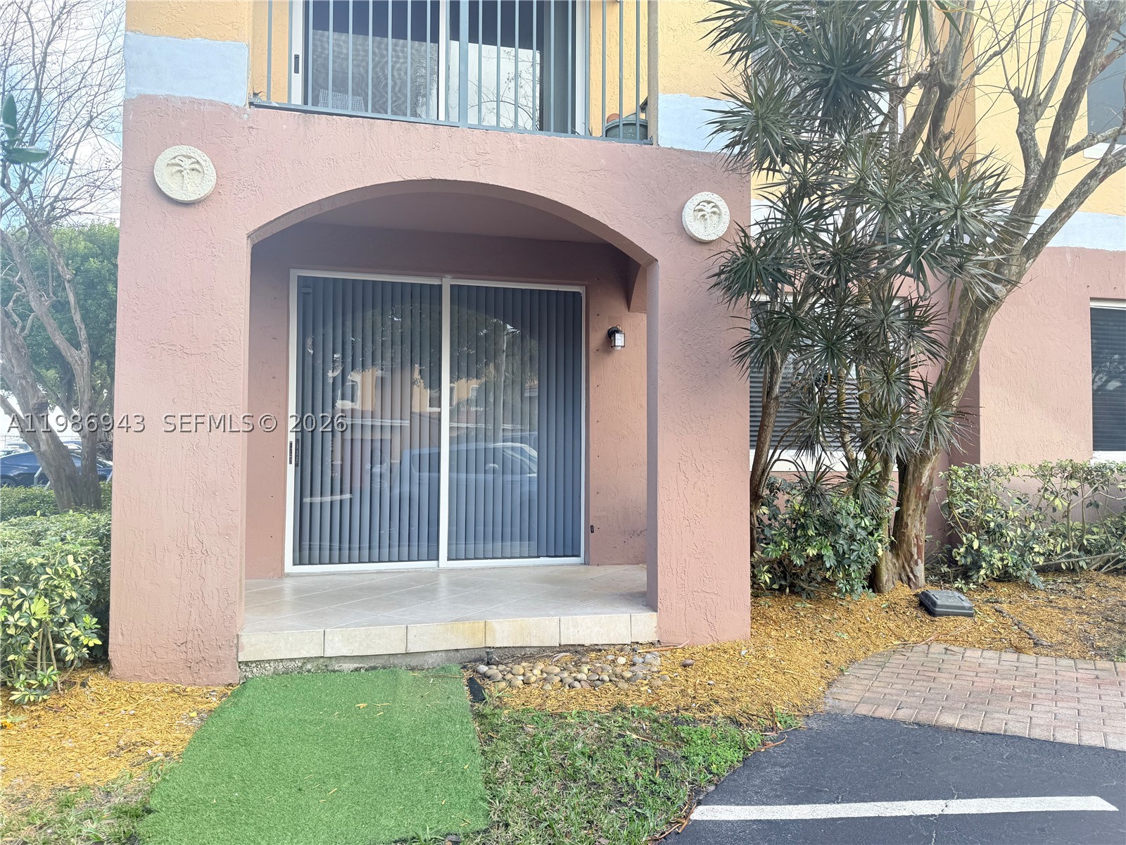 1000 Scotia Dr #101, Hypoluxo FL 33462