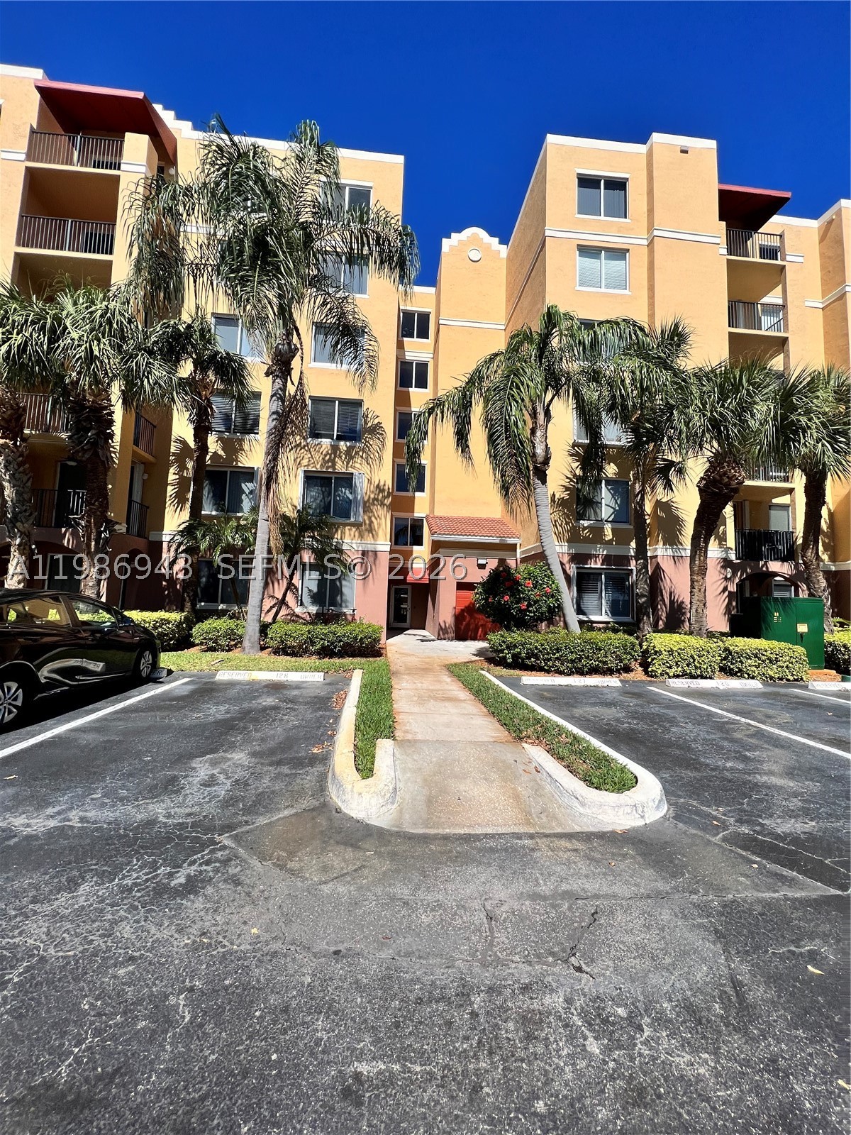 1000 Scotia Dr #101, Hypoluxo FL 33462