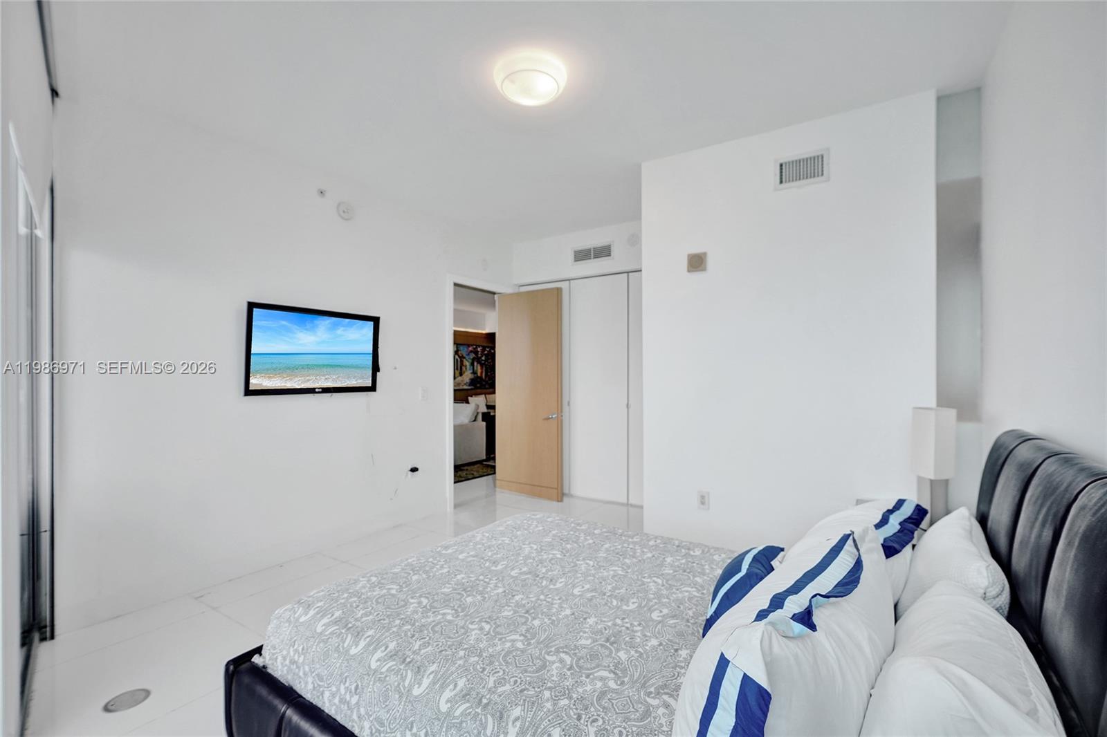 17121 Collins Ave #3206, Sunny Isles Beach FL 33160