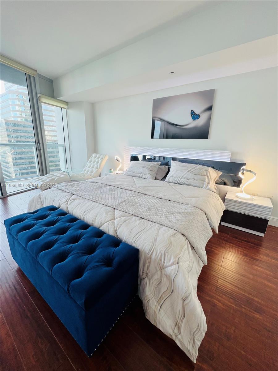 495 Brickell Ave #2707, Miami FL 33131